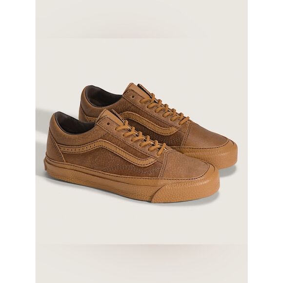 Vans Shoes - VANS premium old skool leather lace up low top shoes sneakers women’s 7 new